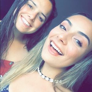 Meet your Posher, Aly